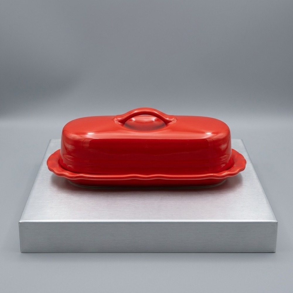 Chantal 93-TVBD-R Rectangular Covered Butter Dish Red Ceramic Glossy Kitchenware